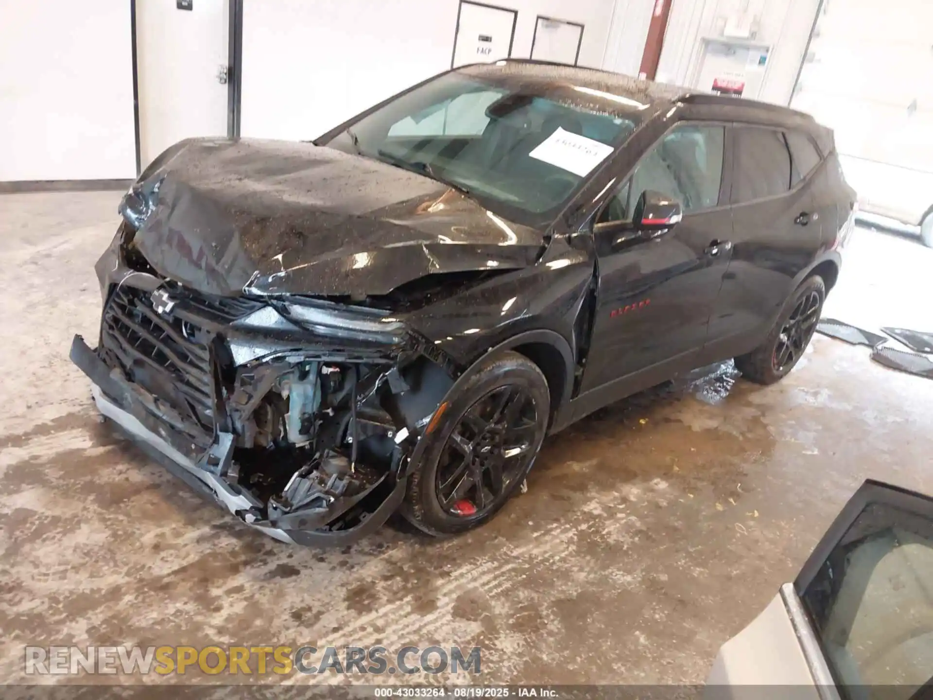 2 Photograph of a damaged car 3GNKBHRS3MS518065 CHEVROLET BLAZER 2021