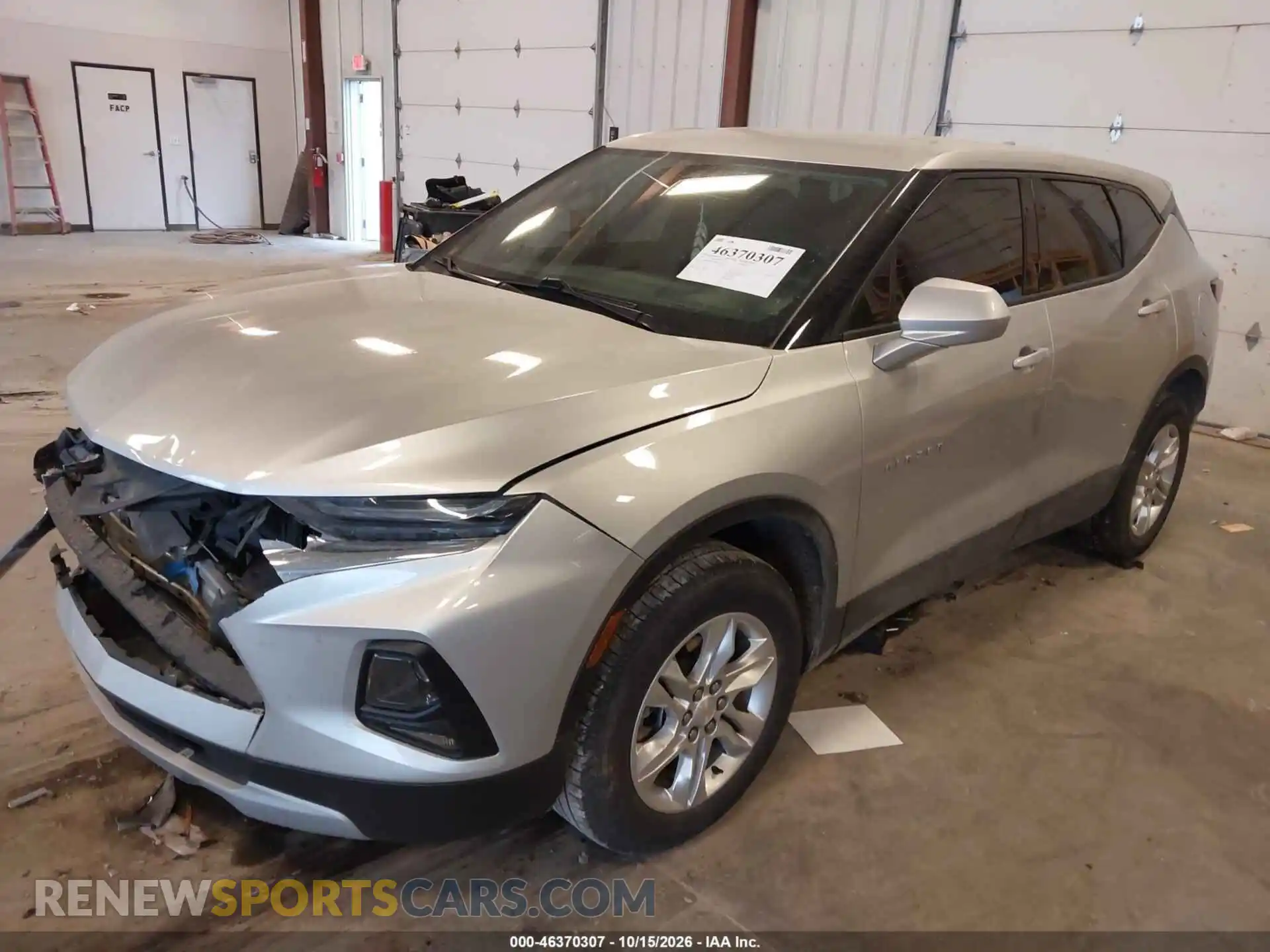 2 Photograph of a damaged car 3GNKBHRS3MS585524 CHEVROLET BLAZER 2021