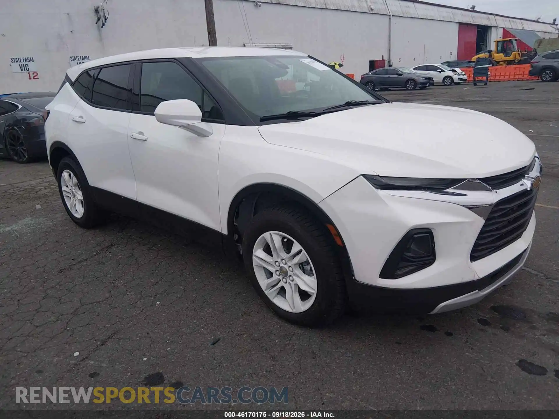 1 Photograph of a damaged car 3GNKBHRS5MS537958 CHEVROLET BLAZER 2021