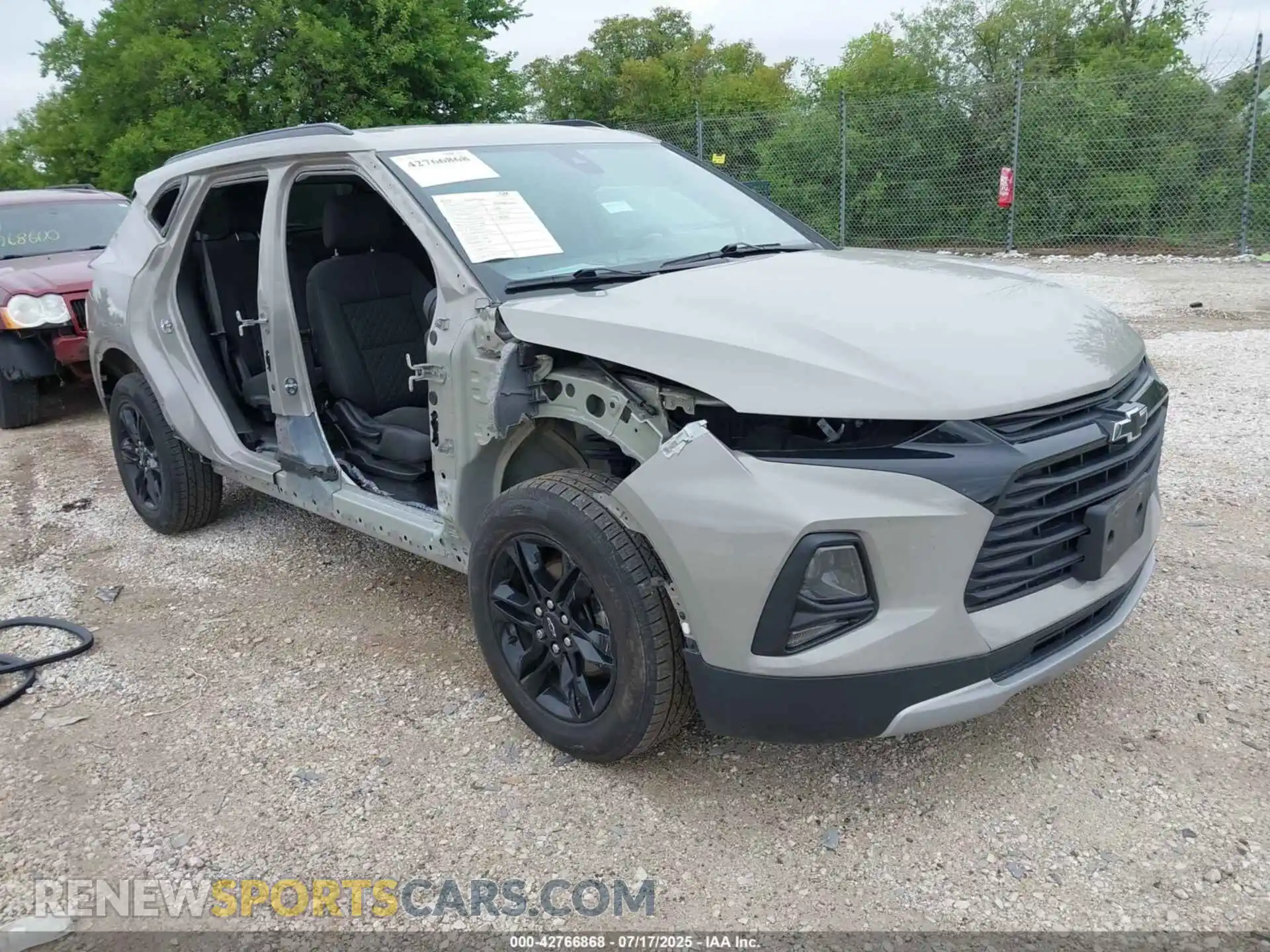 1 fotografías del automóvil dañado 3GNKBHRS5MS544702 CHEVROLET BLAZER 2021