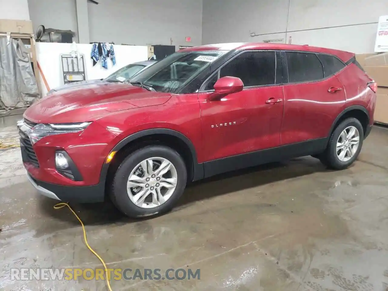 1 Photograph of a damaged car 3GNKBHRS5MS571348 CHEVROLET BLAZER 2021