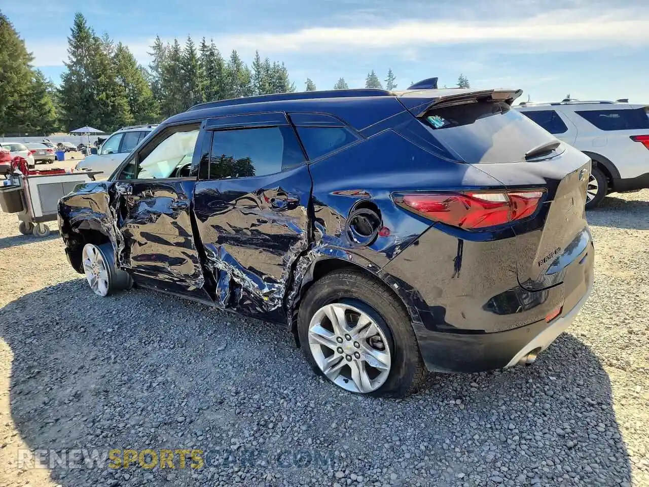 2 fotografías del automóvil dañado 3GNKBHRS7MS537251 CHEVROLET BLAZER 2021