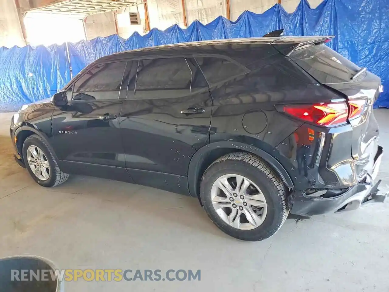 2 Photograph of a damaged car 3GNKBHRS7MS585168 CHEVROLET BLAZER 2021