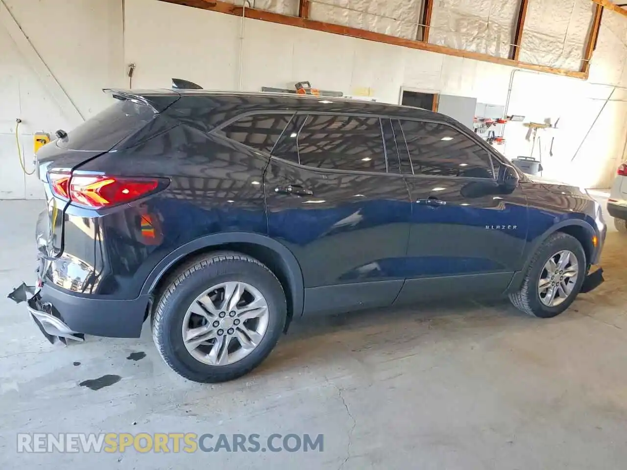 3 Photograph of a damaged car 3GNKBHRS7MS585168 CHEVROLET BLAZER 2021