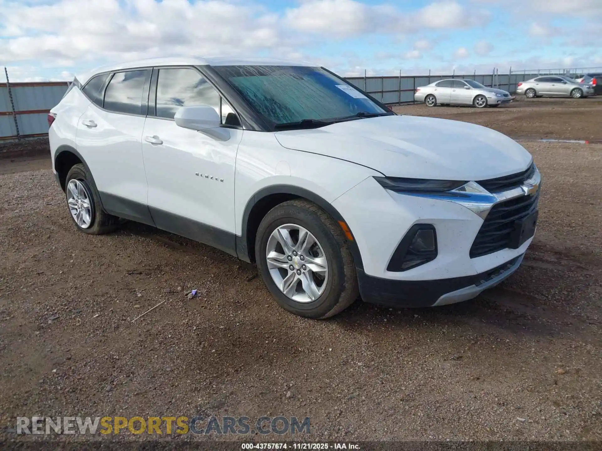 1 Photograph of a damaged car 3GNKBHRS8MS540501 CHEVROLET BLAZER 2021