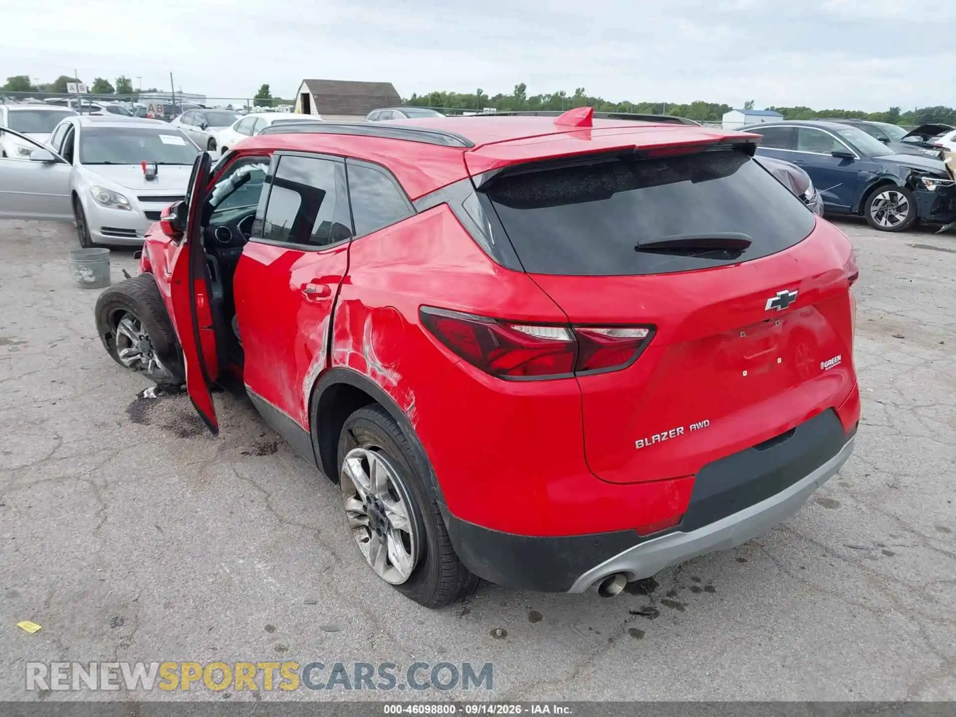 3 Photograph of a damaged car 3GNKBHRS9MS570154 CHEVROLET BLAZER 2021
