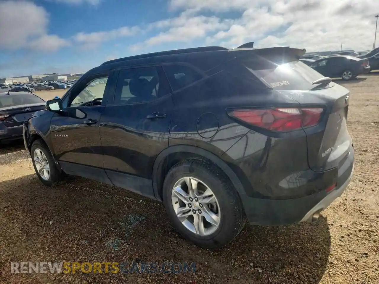 2 Photograph of a damaged car 3GNKBJR42MS567850 CHEVROLET BLAZER 2021