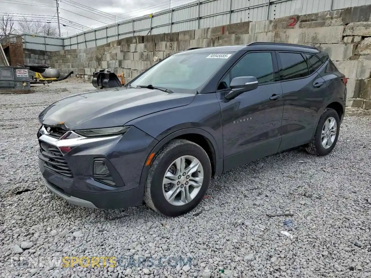 1 Photograph of a damaged car 3GNKBJRS1MS572097 CHEVROLET BLAZER 2021