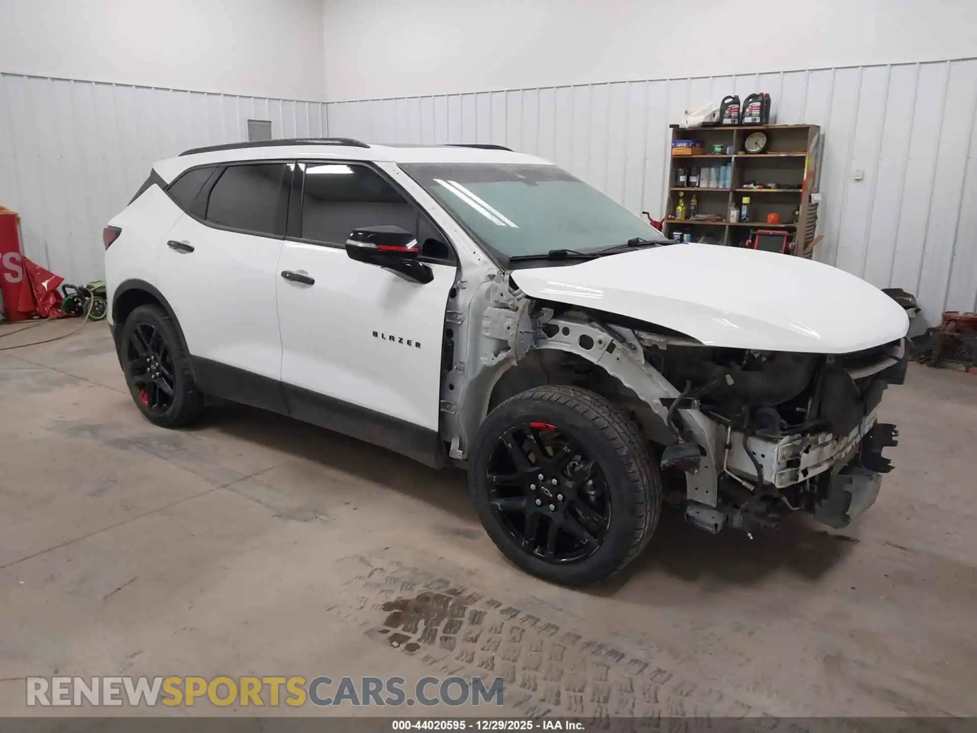 1 Photograph of a damaged car 3GNKBJRS9MS500256 CHEVROLET BLAZER 2021