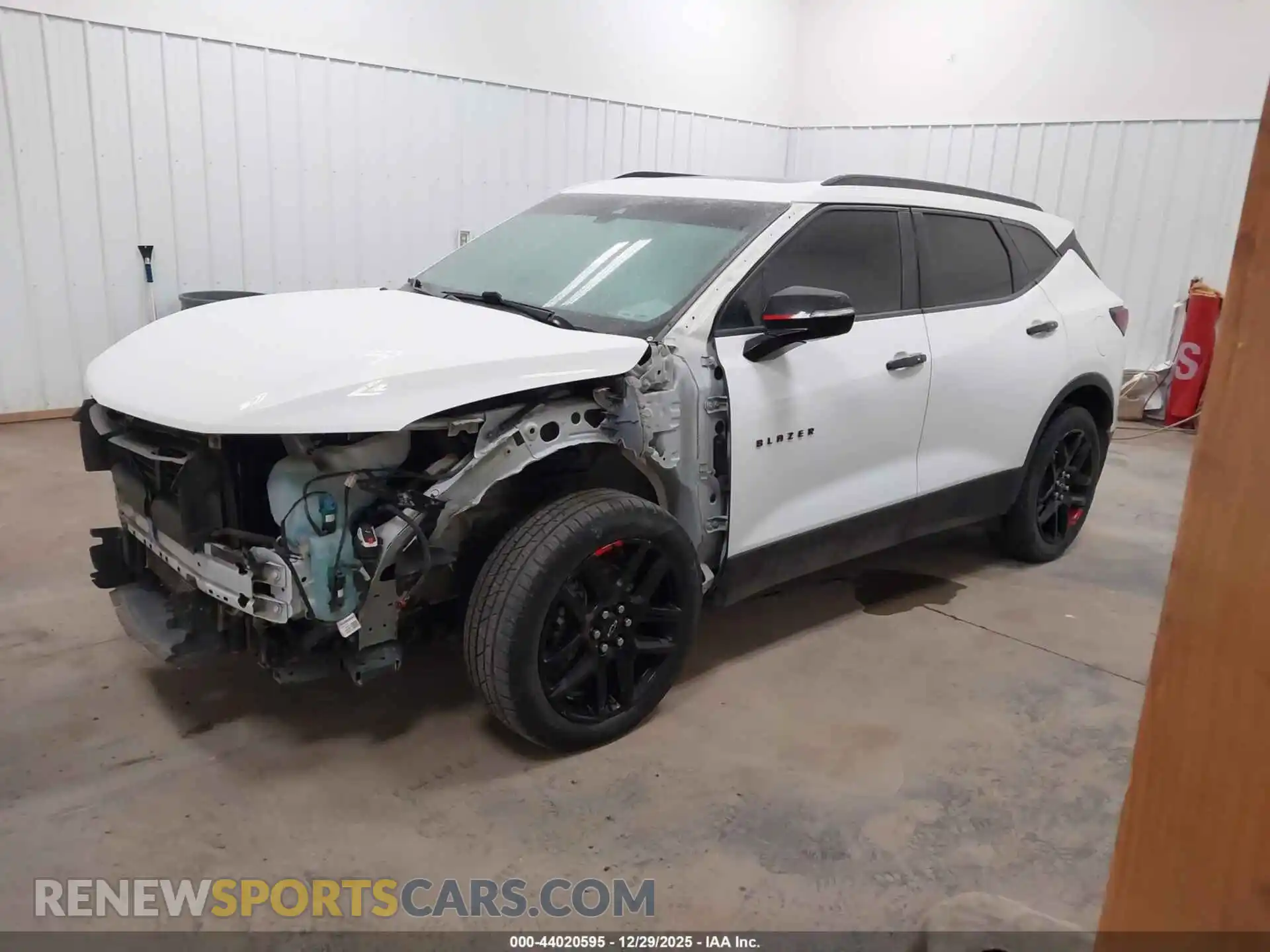 2 Photograph of a damaged car 3GNKBJRS9MS500256 CHEVROLET BLAZER 2021