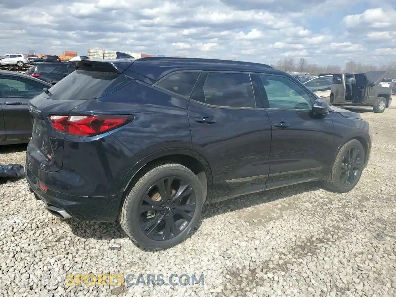 3 Photograph of a damaged car 3GNKBKRS0MS510342 CHEVROLET BLAZER 2021