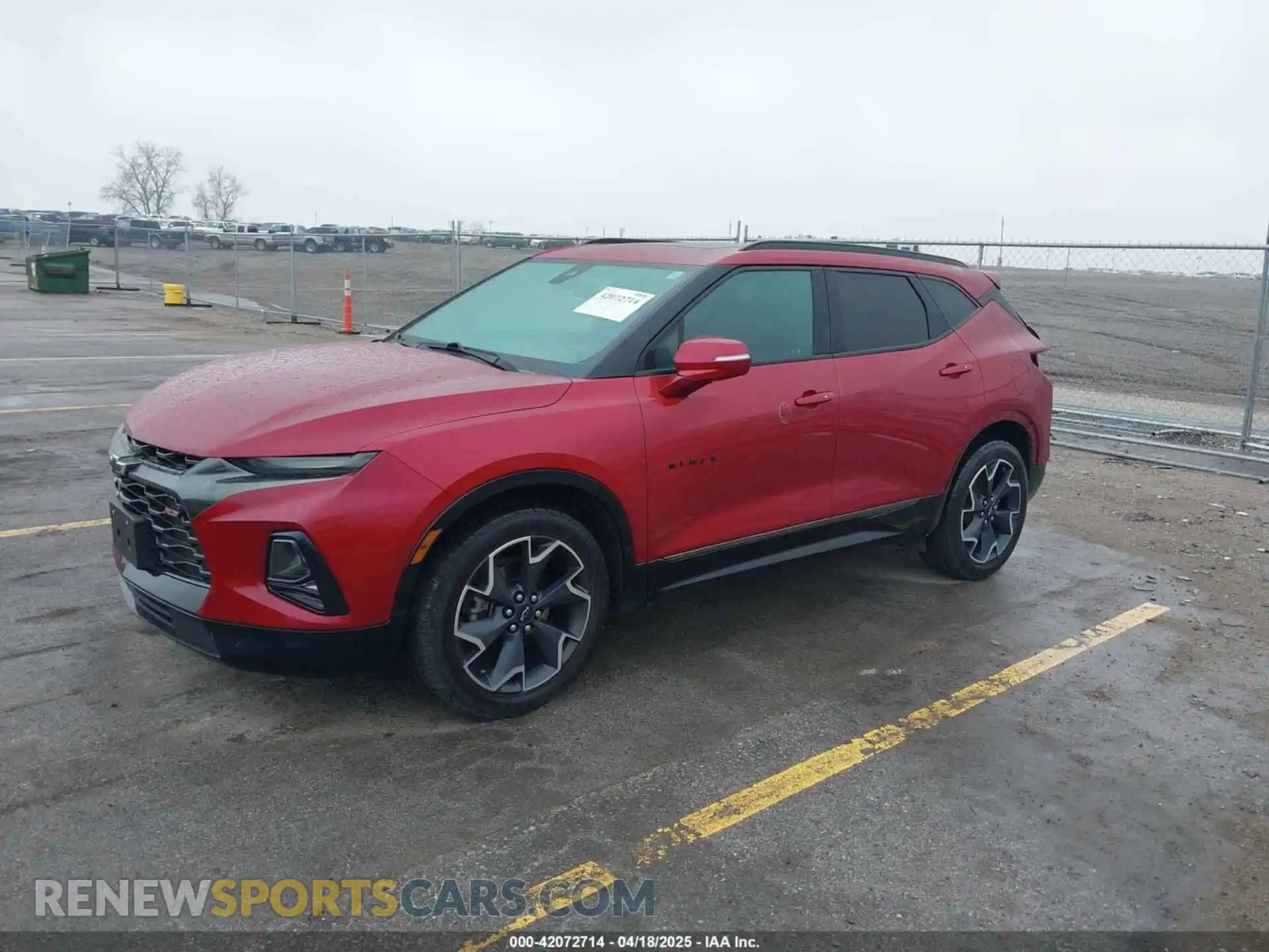 2 Photograph of a damaged car 3GNKBKRS1MS526890 CHEVROLET BLAZER 2021