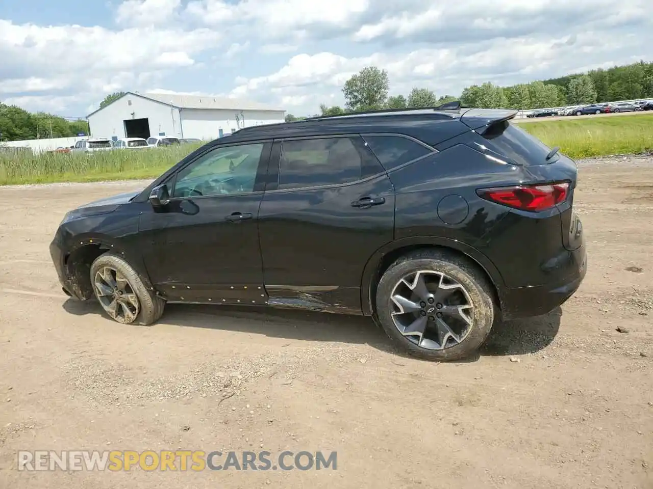 2 Photograph of a damaged car 3GNKBKRS3MS507404 CHEVROLET BLAZER 2021