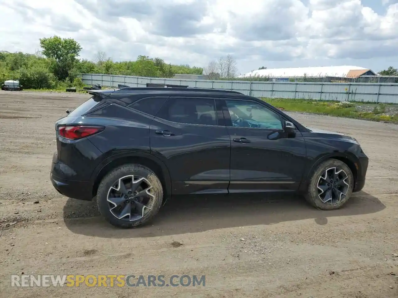 3 Photograph of a damaged car 3GNKBKRS3MS507404 CHEVROLET BLAZER 2021