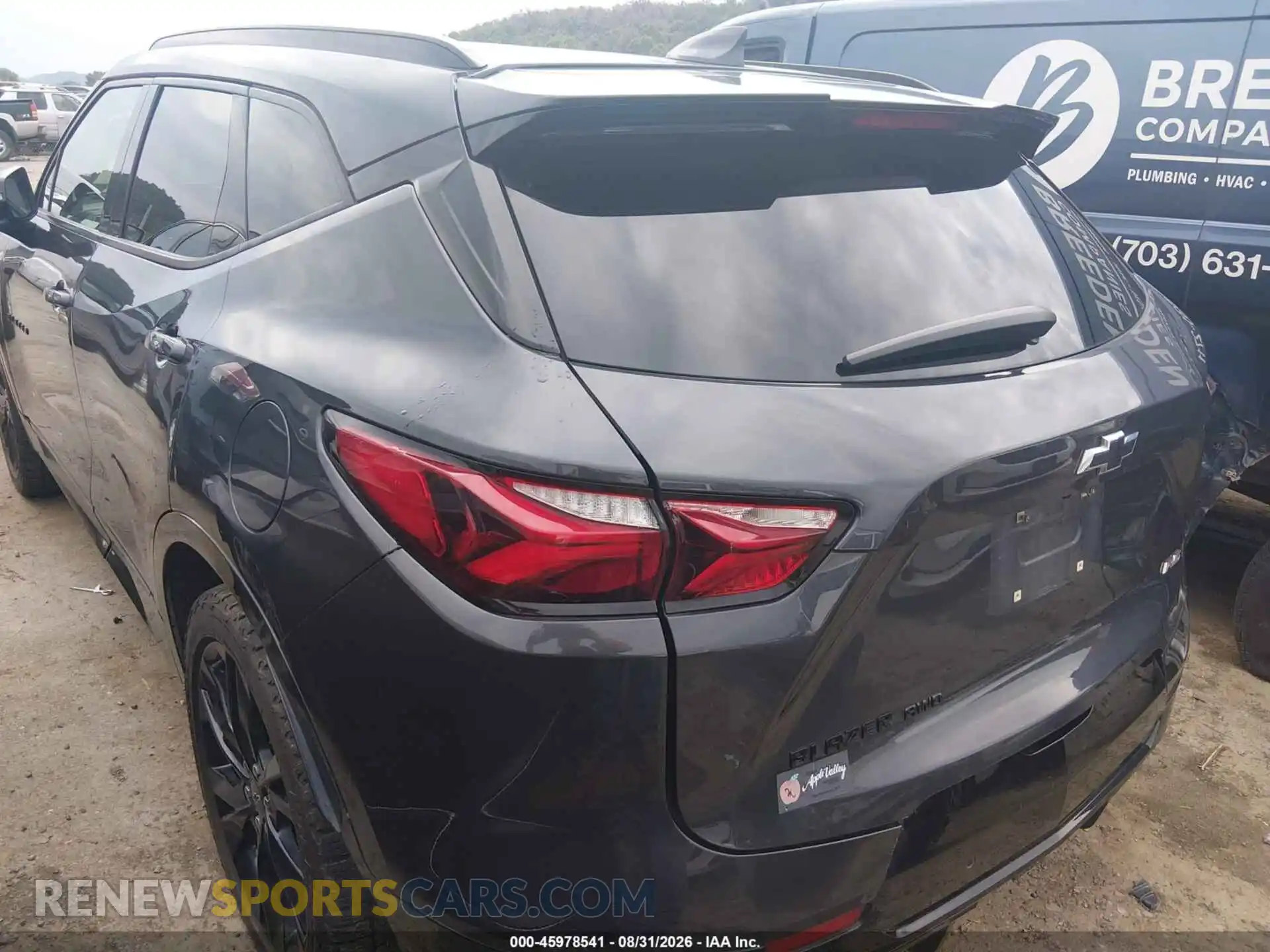 3 Photograph of a damaged car 3GNKBKRS4MS525720 CHEVROLET BLAZER 2021