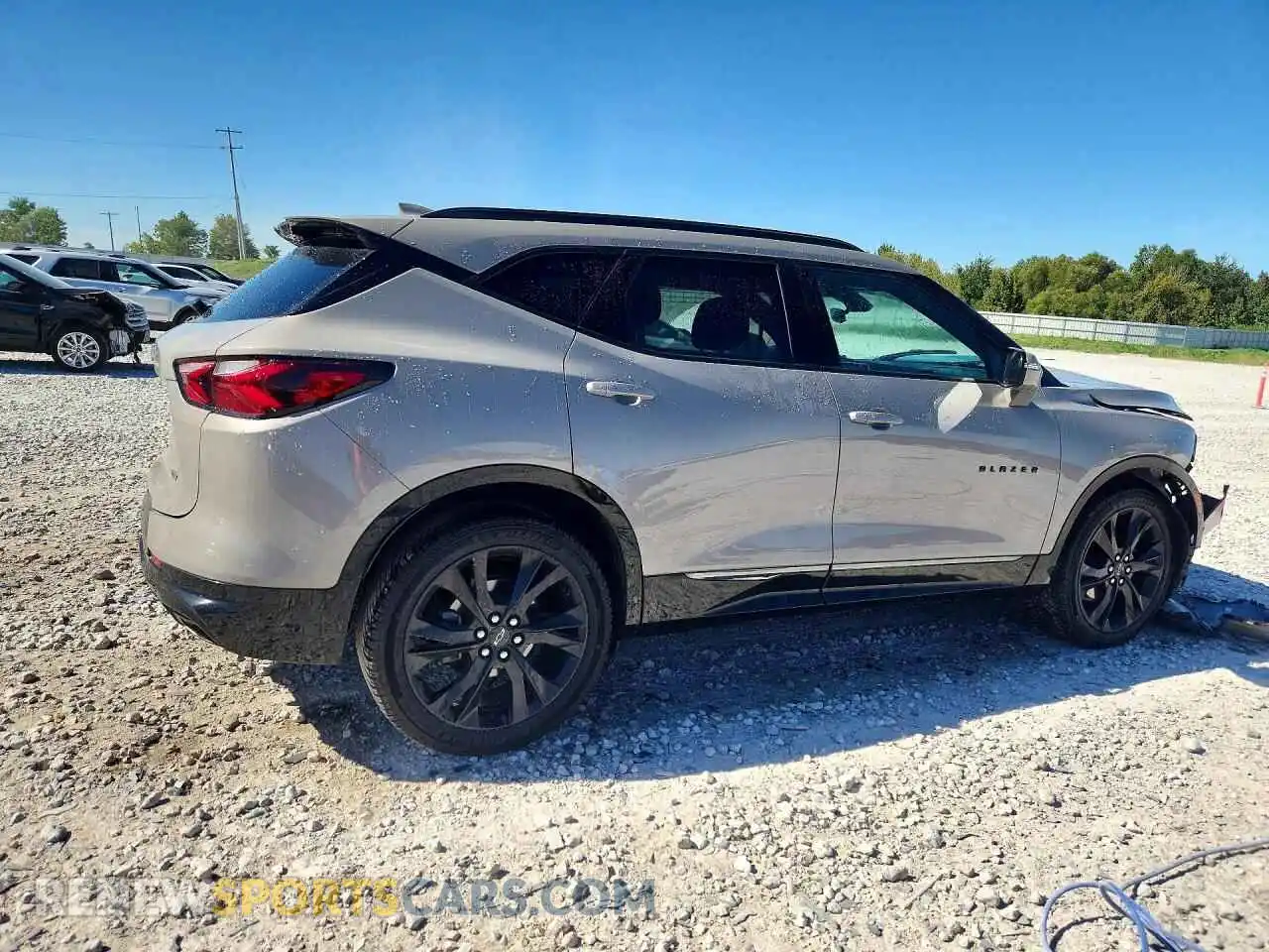 3 Photograph of a damaged car 3GNKBKRS4MS559303 CHEVROLET BLAZER 2021