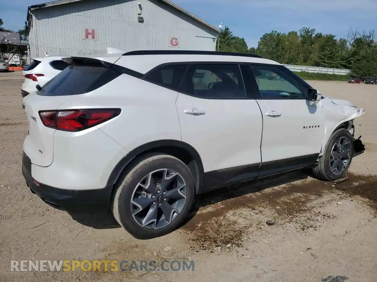 3 Photograph of a damaged car 3GNKBKRS7MS507728 CHEVROLET BLAZER 2021