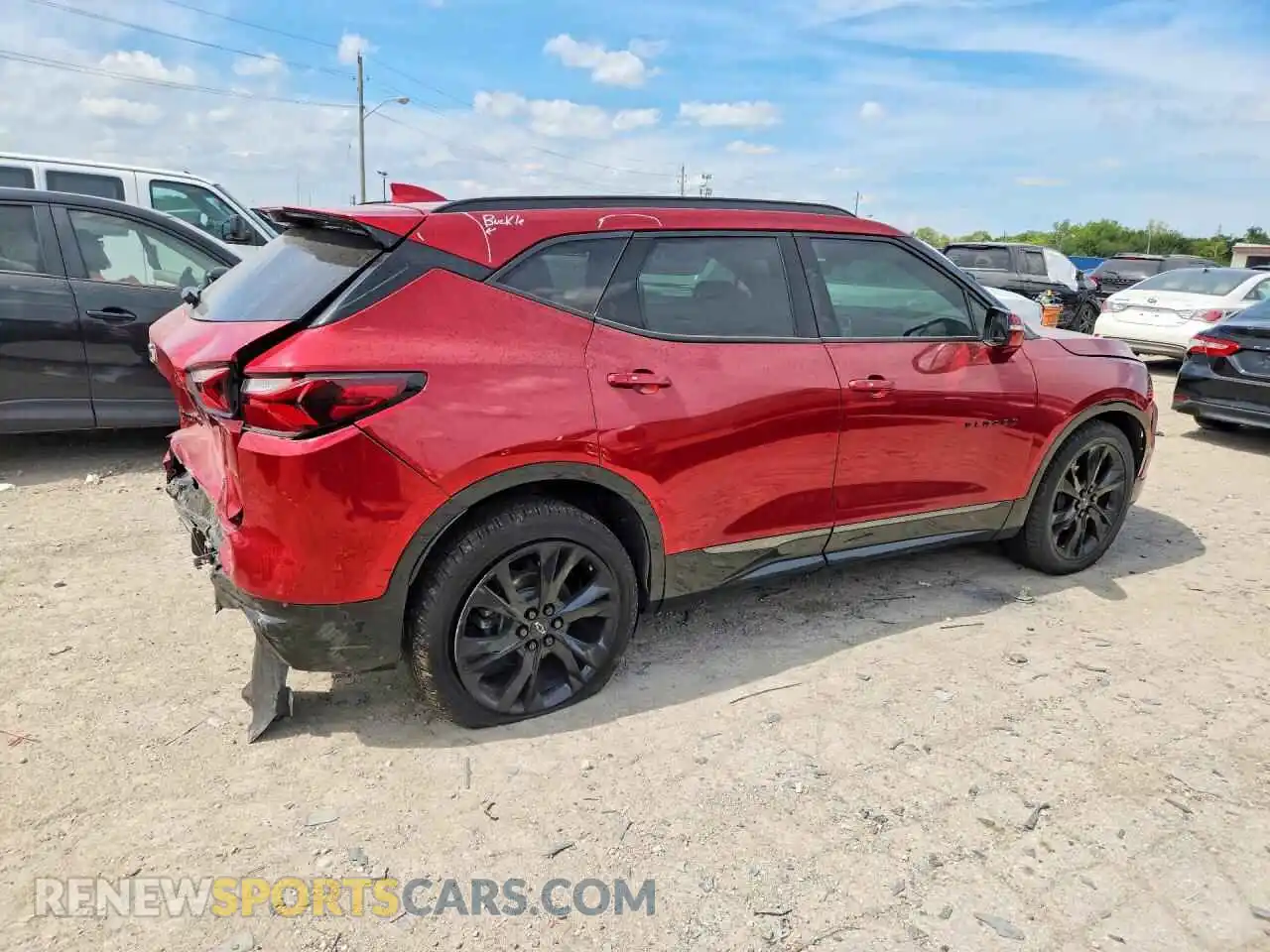 3 Photograph of a damaged car 3GNKBKRS7MS555987 CHEVROLET BLAZER 2021
