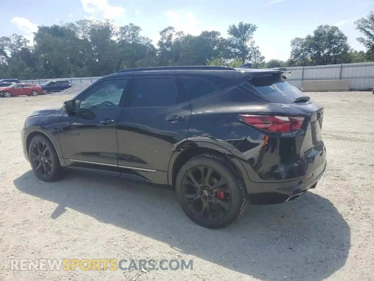 2 Photograph of a damaged car 3GNKBKRS8MS526627 CHEVROLET BLAZER 2021