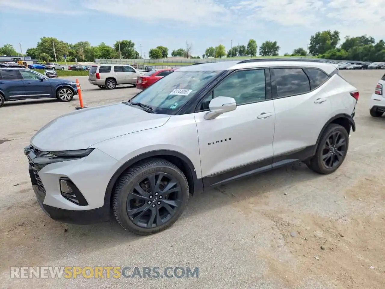 1 Photograph of a damaged car 3GNKBKRS8MS556808 CHEVROLET BLAZER 2021