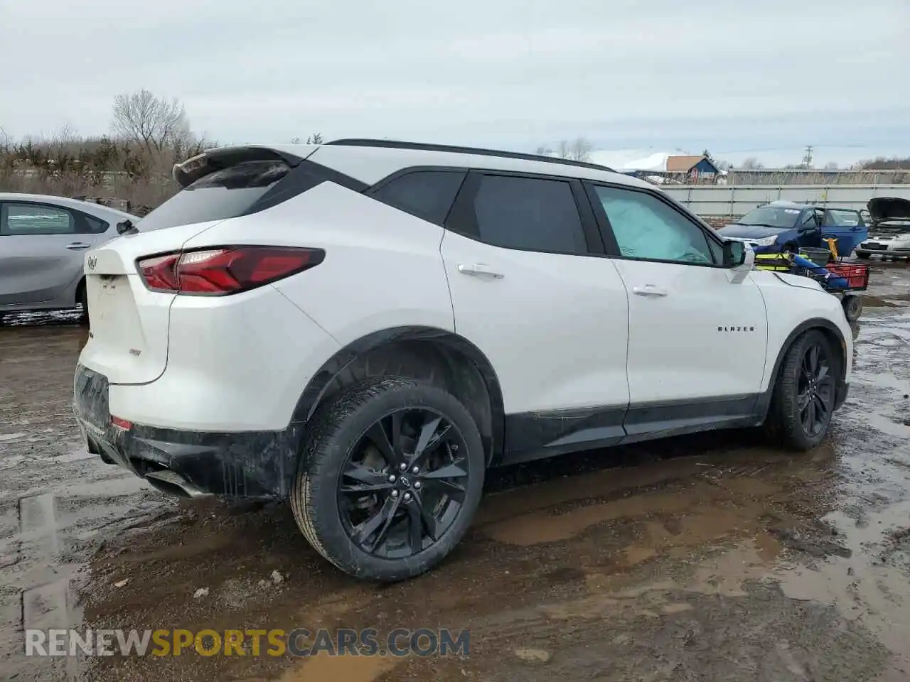 3 Photograph of a damaged car 3GNKBKRS9MS528824 CHEVROLET BLAZER 2021
