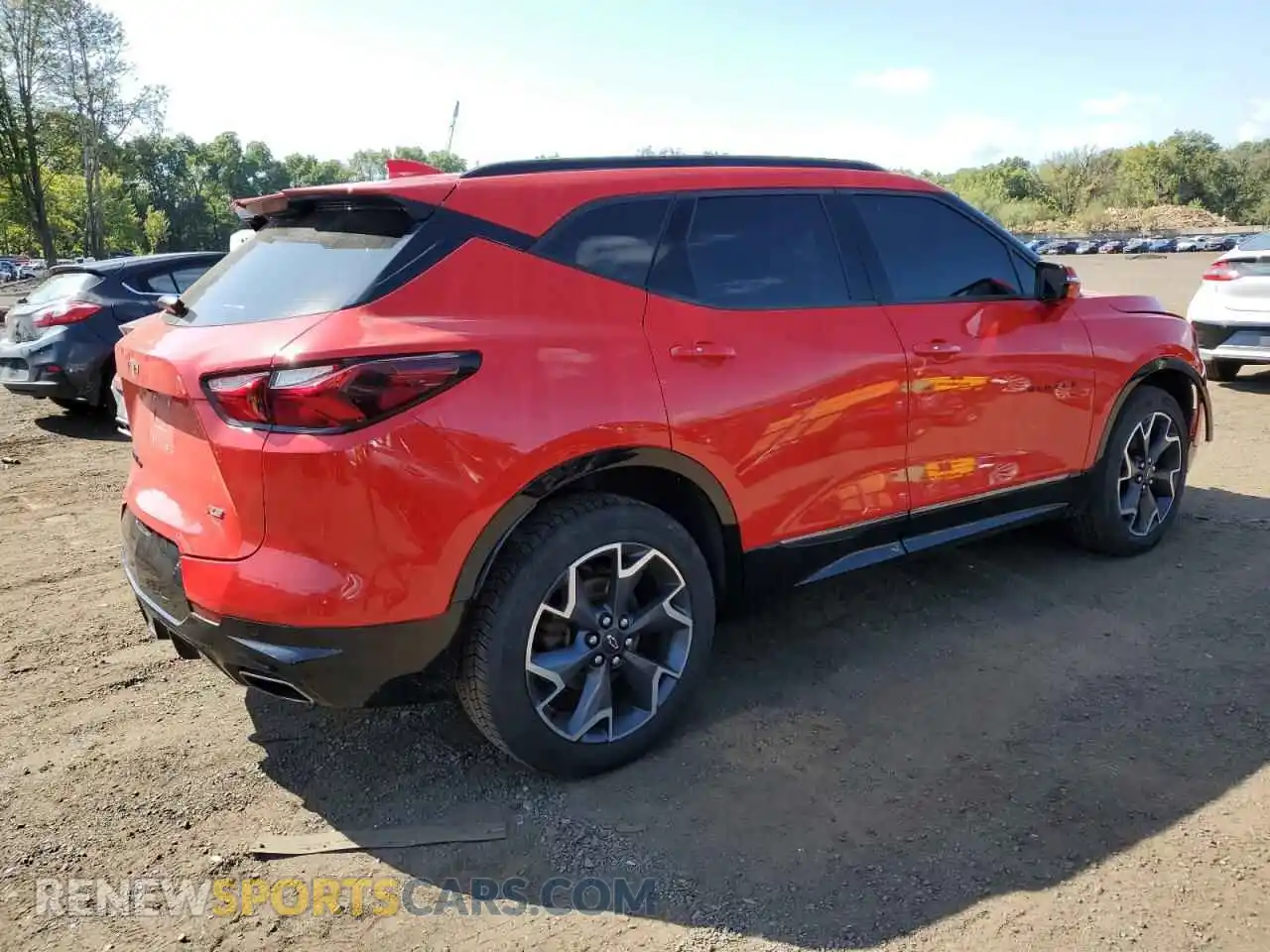 3 fotografías del automóvil dañado 3GNKBKRSXMS531182 CHEVROLET BLAZER 2021