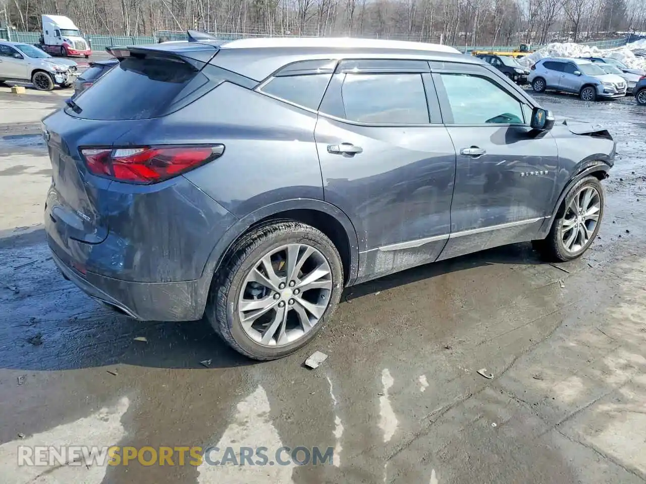 3 Фотография поврежденного автомобиля 3GNKBLRS1MS557465 CHEVROLET BLAZER 2021