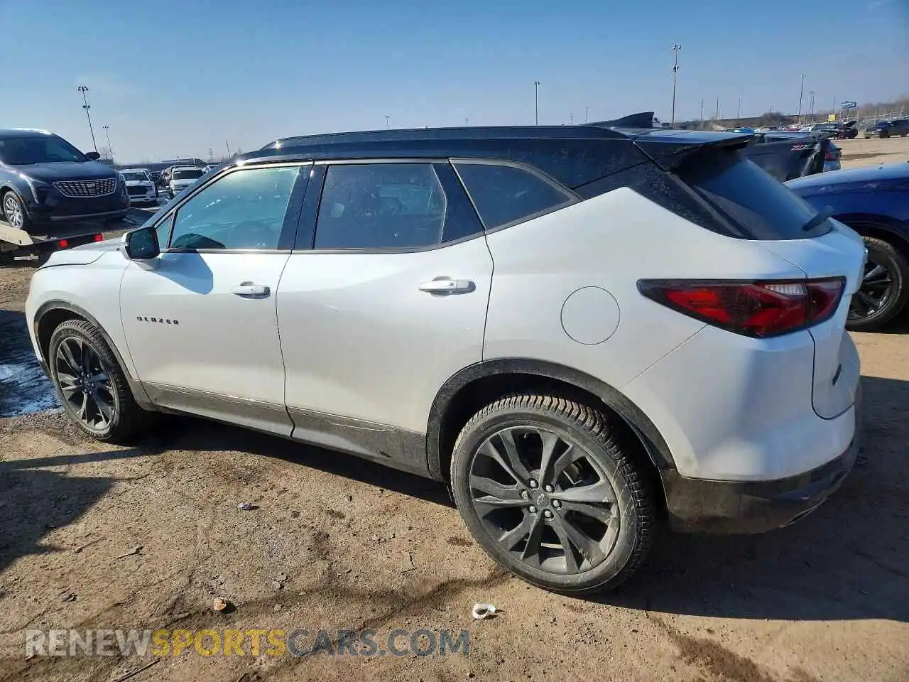 2 Photograph of a damaged car 3GNKBERS1NS209047 CHEVROLET BLAZER 2022