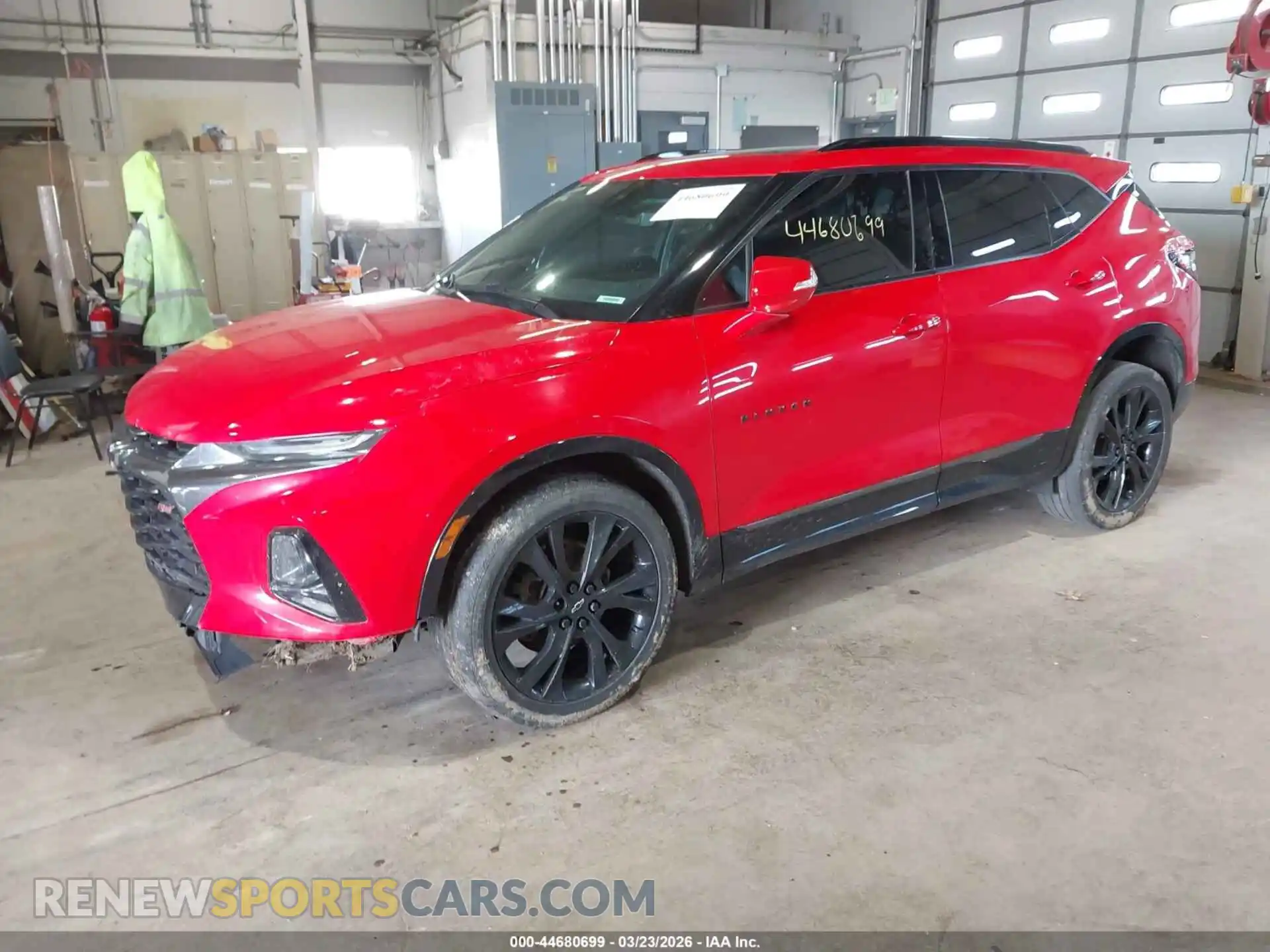 2 Фотография поврежденного автомобиля 3GNKBERS2NS140384 CHEVROLET BLAZER 2022