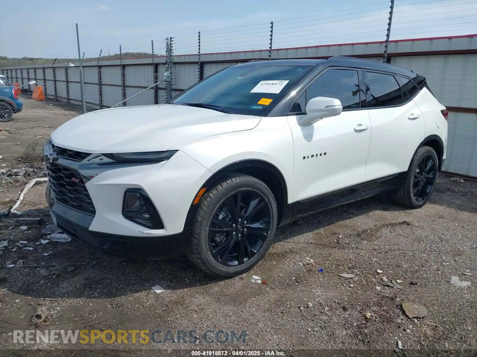 2 Photograph of a damaged car 3GNKBERS2NS202155 CHEVROLET BLAZER 2022