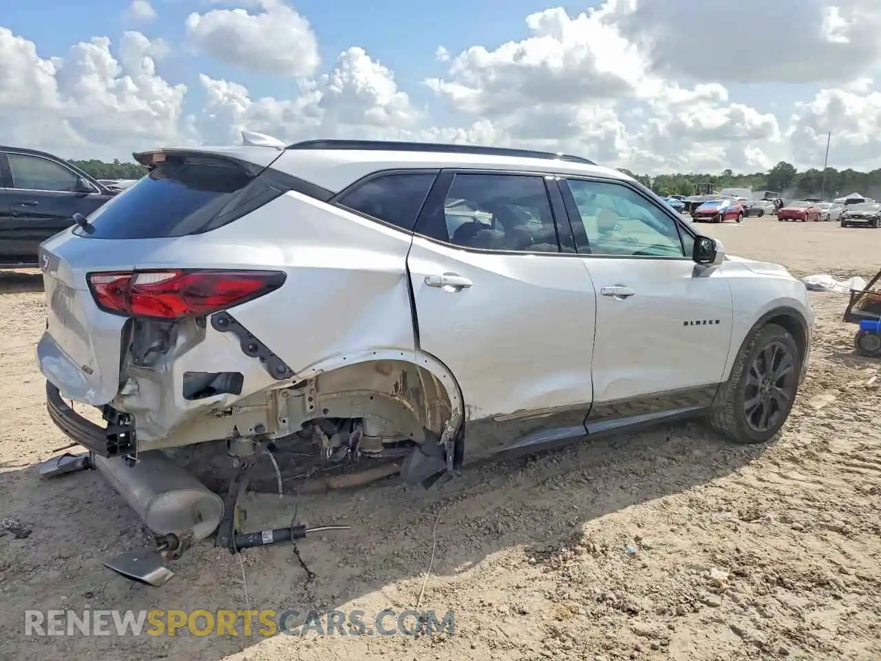 3 Photograph of a damaged car 3GNKBERS7NS124620 CHEVROLET BLAZER 2022