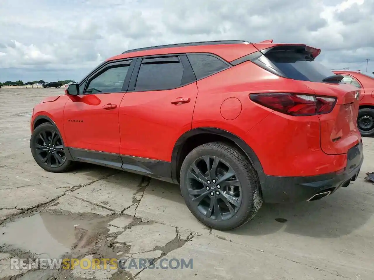 2 Photograph of a damaged car 3GNKBERS8NS201494 CHEVROLET BLAZER 2022