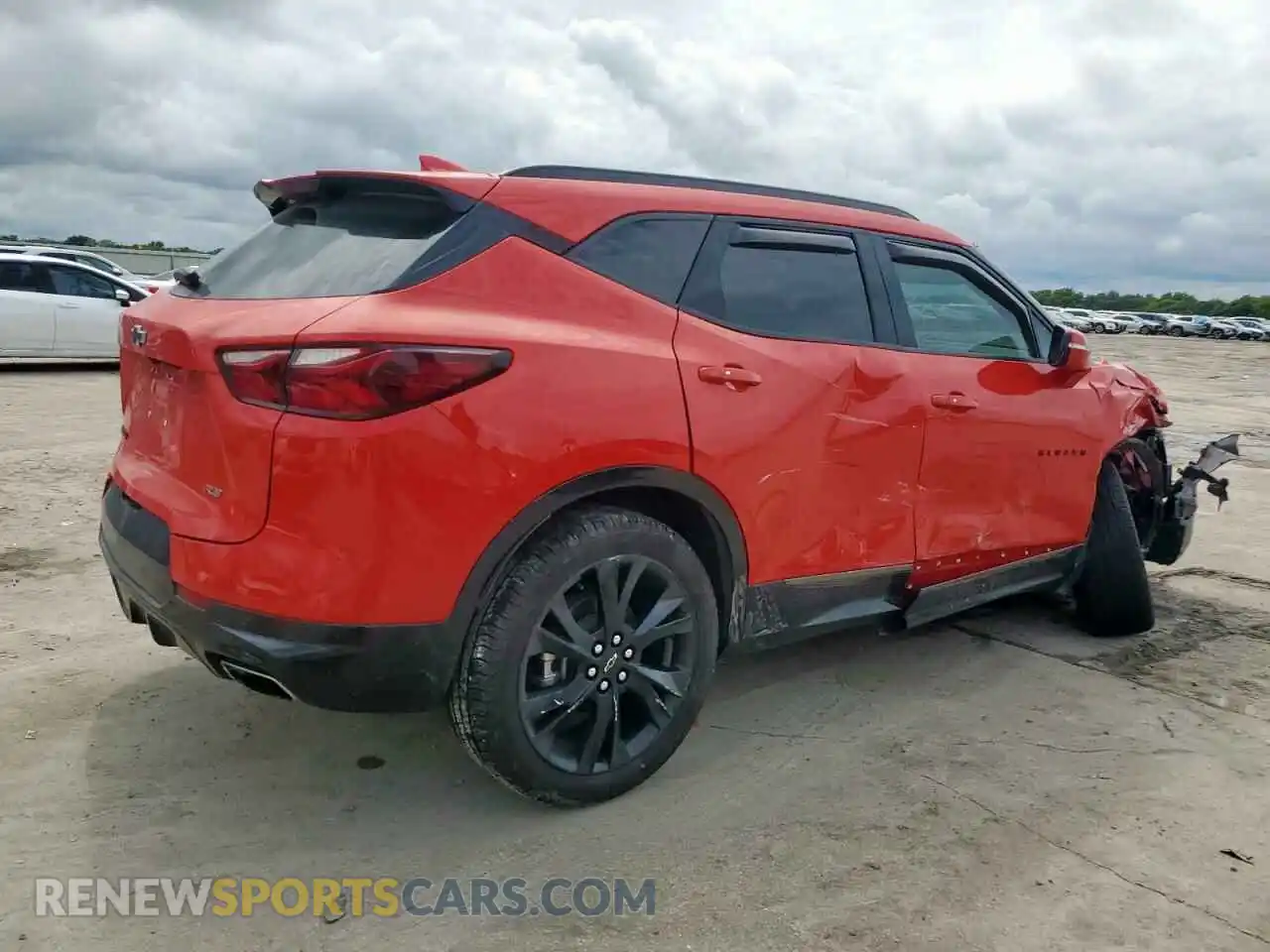 3 Photograph of a damaged car 3GNKBERS8NS201494 CHEVROLET BLAZER 2022