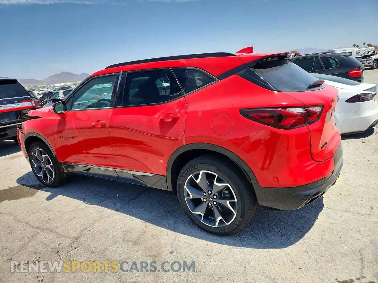 2 Photograph of a damaged car 3GNKBERS9NS130273 CHEVROLET BLAZER 2022
