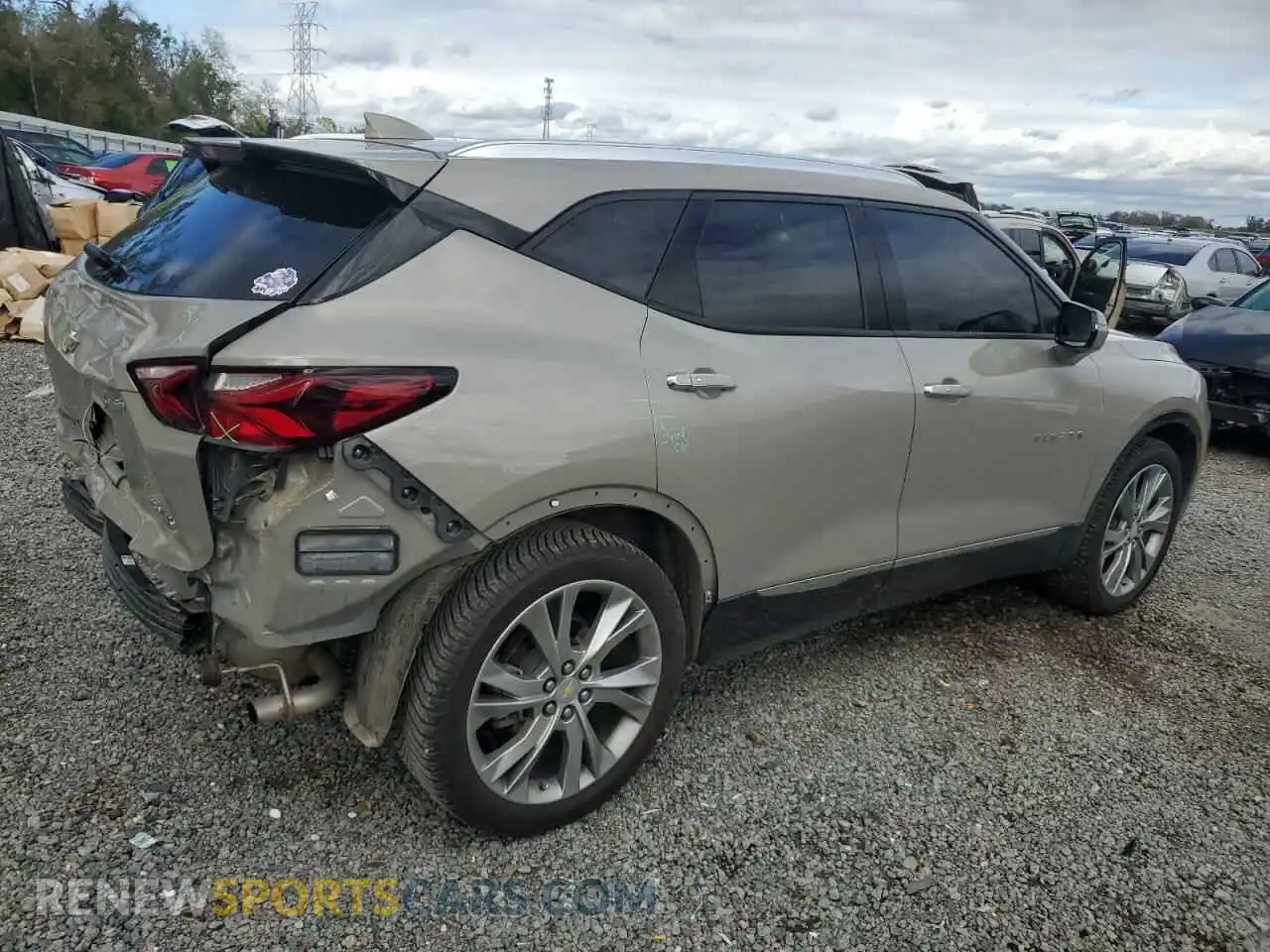 3 Photograph of a damaged car 3GNKBFR41NS159130 CHEVROLET BLAZER 2022