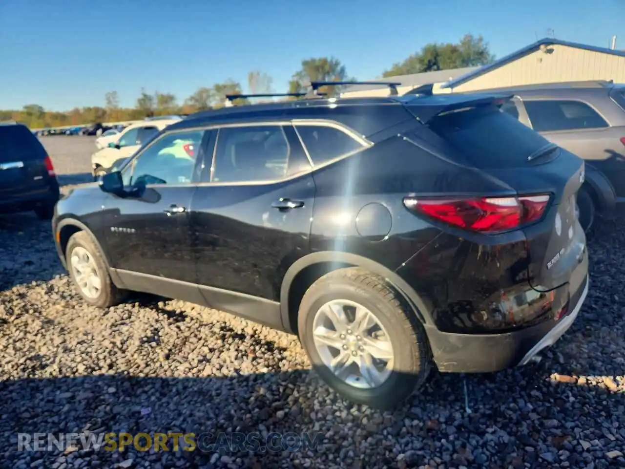 2 Фотография поврежденного автомобиля 3GNKBHR41NS158457 CHEVROLET BLAZER 2022