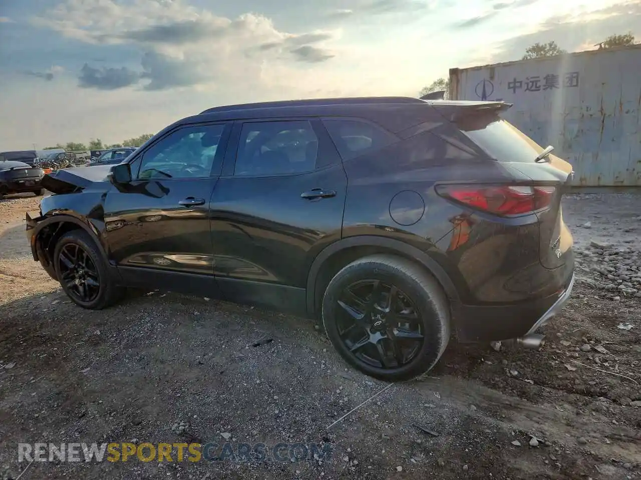 2 fotografías del automóvil dañado 3GNKBHR43NS126027 CHEVROLET BLAZER 2022