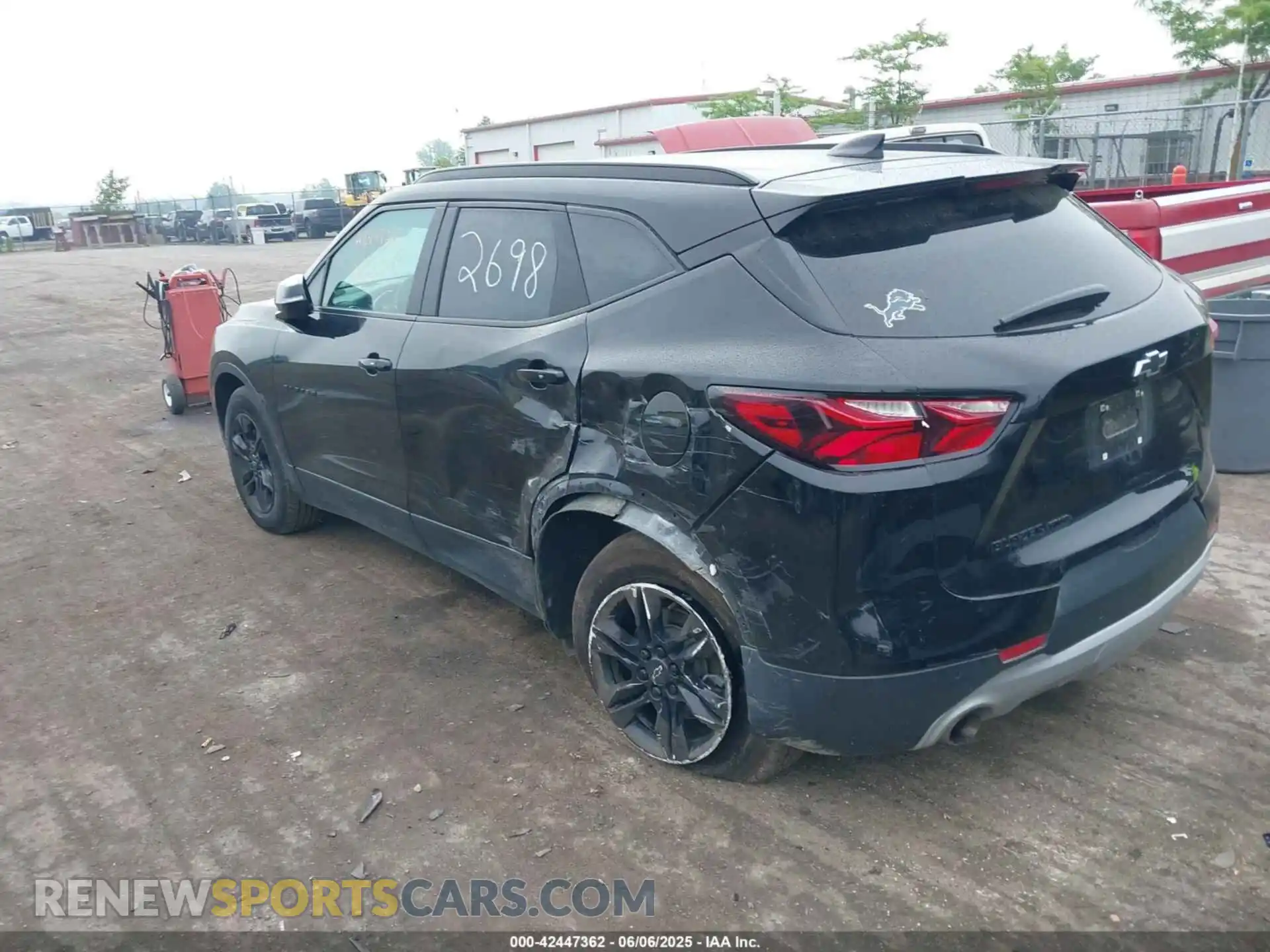 3 fotografías del automóvil dañado 3GNKBHR43NS132698 CHEVROLET BLAZER 2022