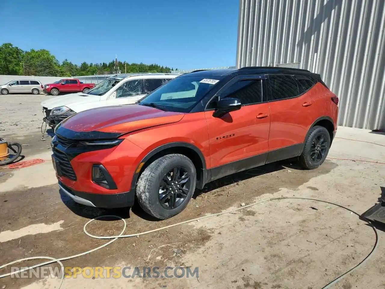 1 Photograph of a damaged car 3GNKBHR44NS133097 CHEVROLET BLAZER 2022