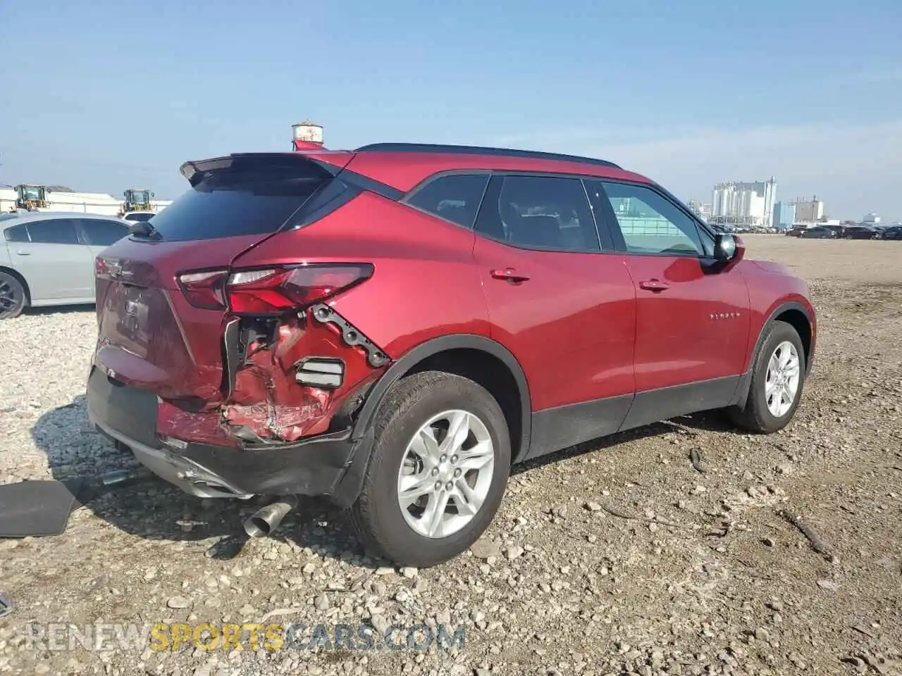 3 Photograph of a damaged car 3GNKBJRS3NS135655 CHEVROLET BLAZER 2022