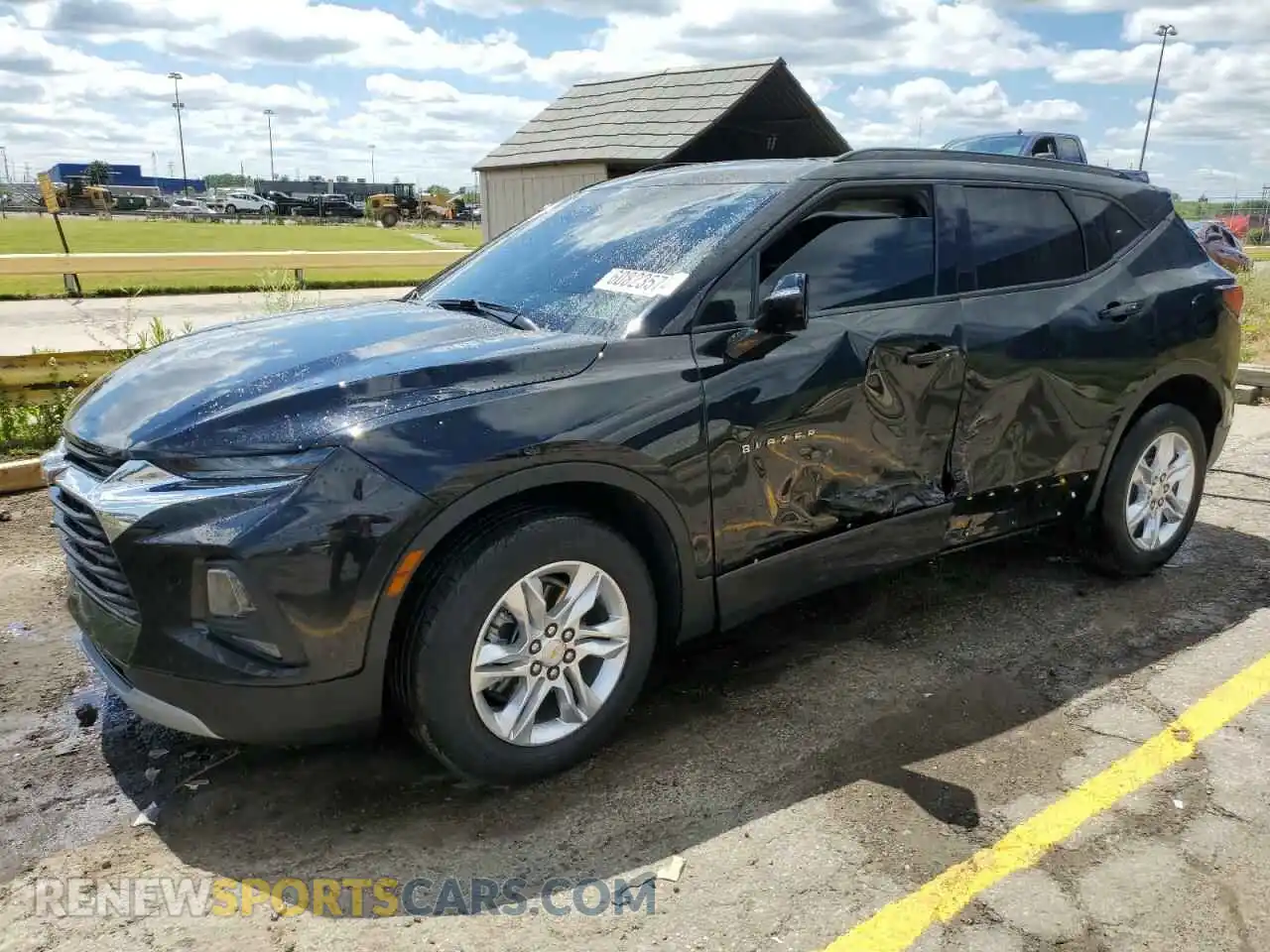 1 Photograph of a damaged car 3GNKBJRS3NS139480 CHEVROLET BLAZER 2022