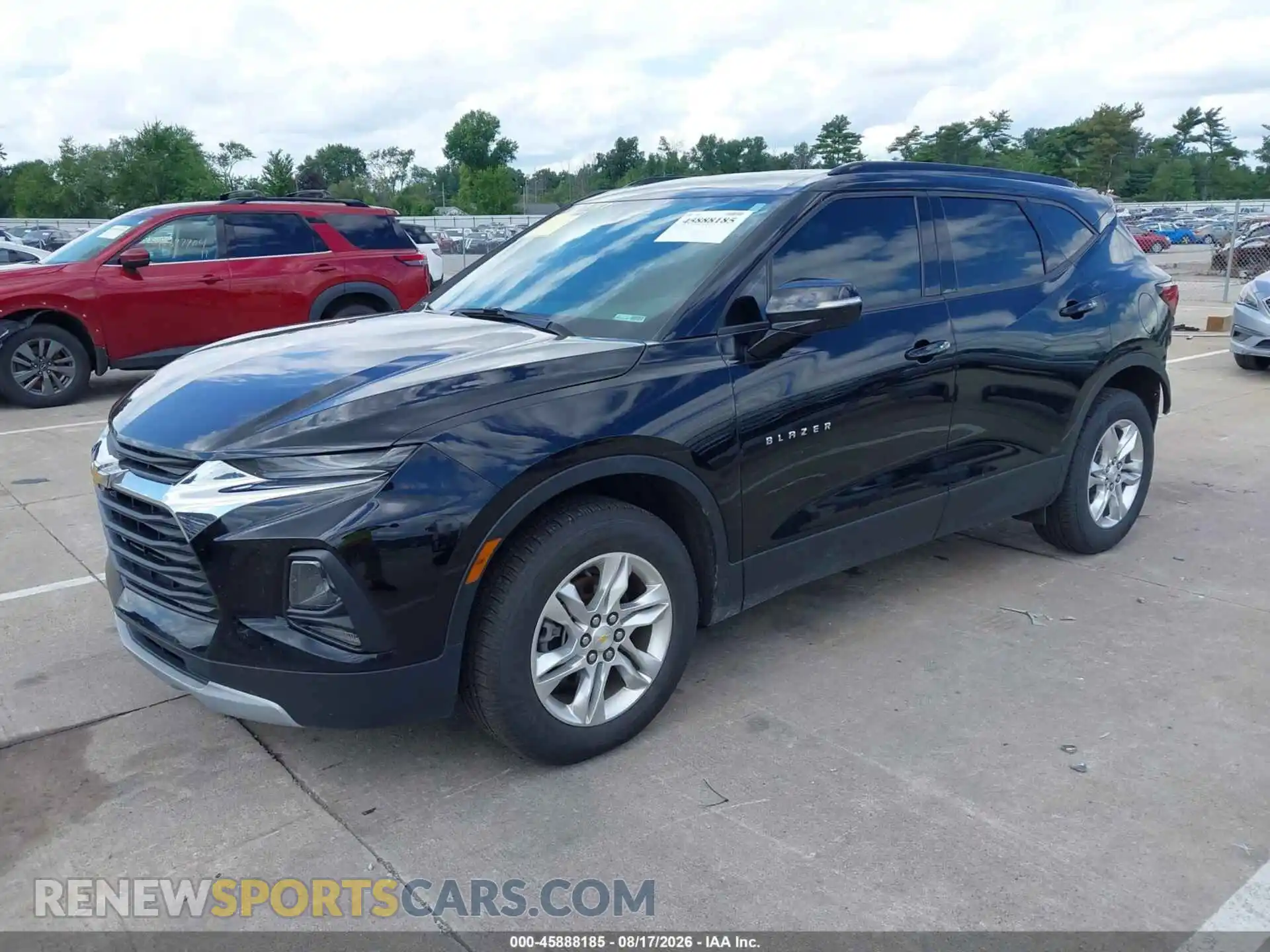 2 Photograph of a damaged car 3GNKBJRS3NS140757 CHEVROLET BLAZER 2022