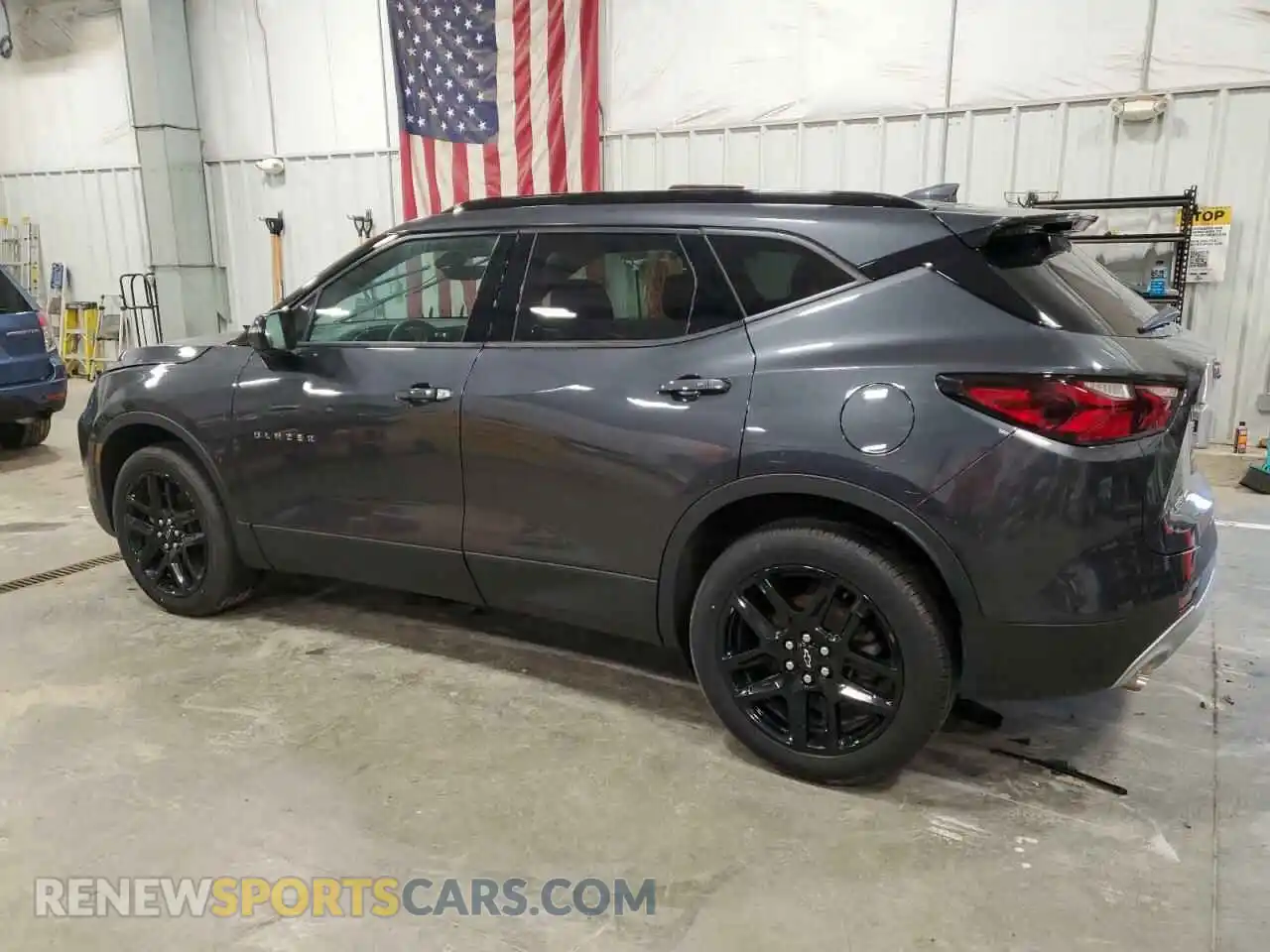 2 Photograph of a damaged car 3GNKBJRS5NS164901 CHEVROLET BLAZER 2022