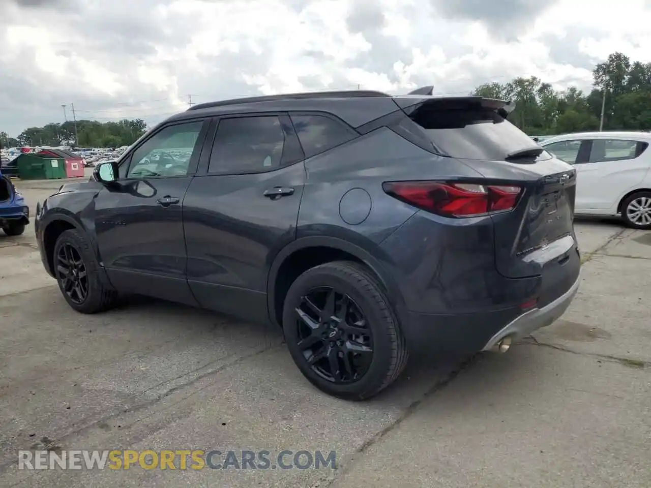 2 Photograph of a damaged car 3GNKBJRS5NS165627 CHEVROLET BLAZER 2022