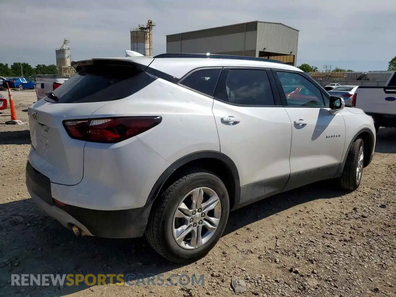 3 Photograph of a damaged car 3GNKBJRSXNS222341 CHEVROLET BLAZER 2022