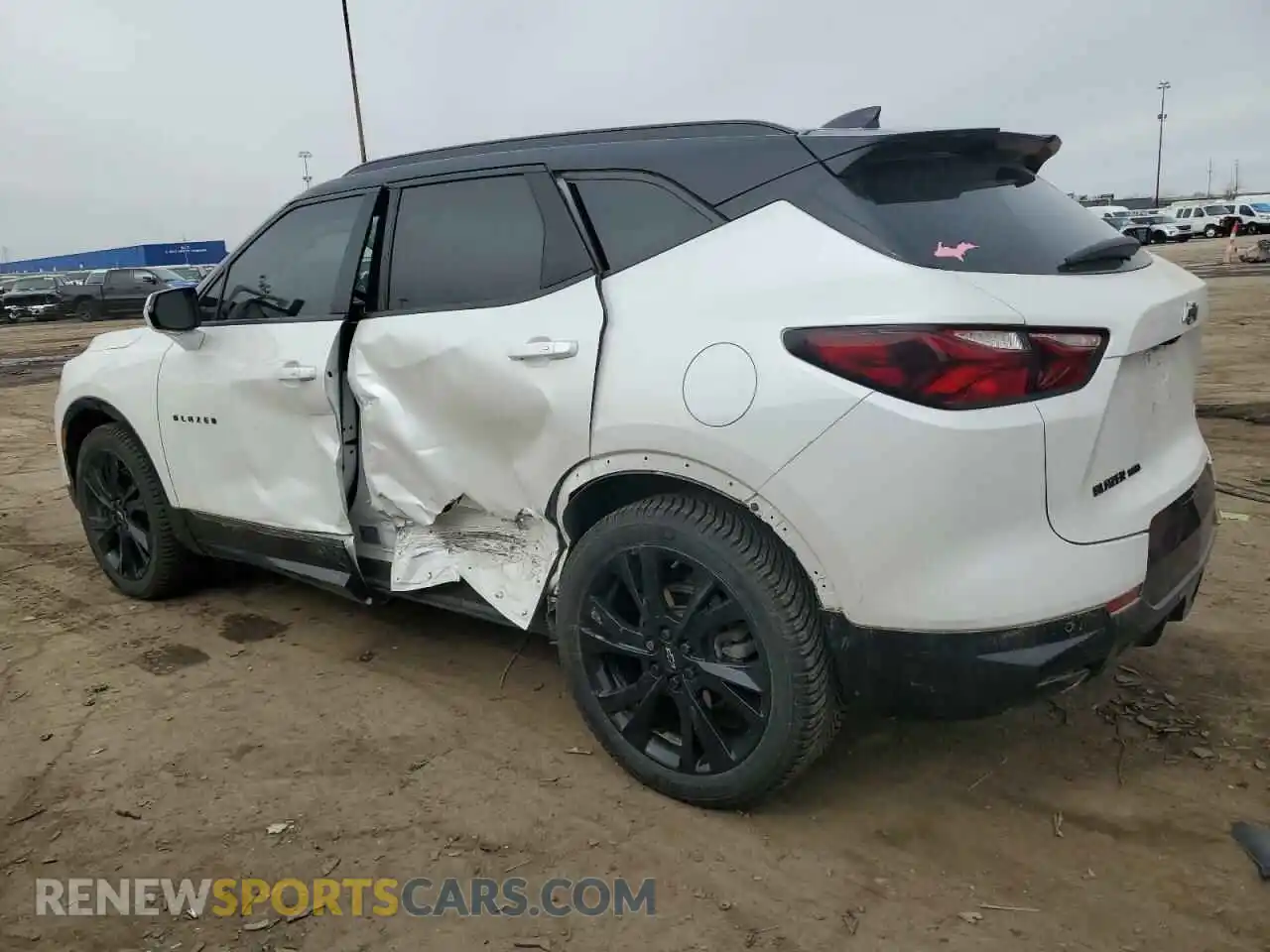 2 Фотография поврежденного автомобиля 3GNKBKRS1NS149107 CHEVROLET BLAZER 2022