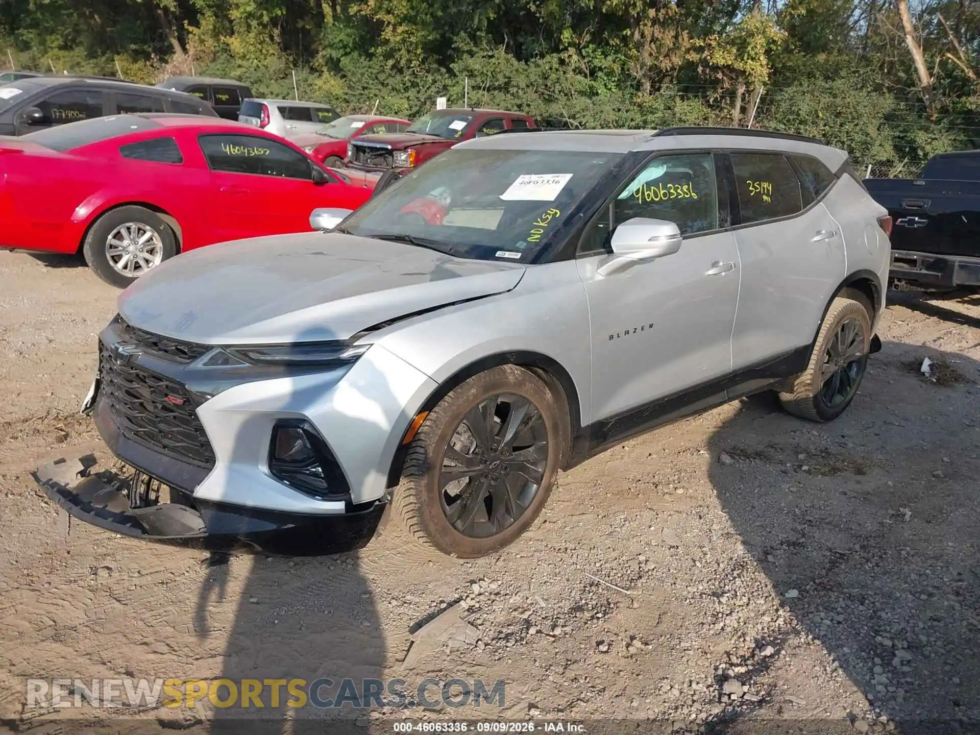 2 Photograph of a damaged car 3GNKBKRS5NS137817 CHEVROLET BLAZER 2022