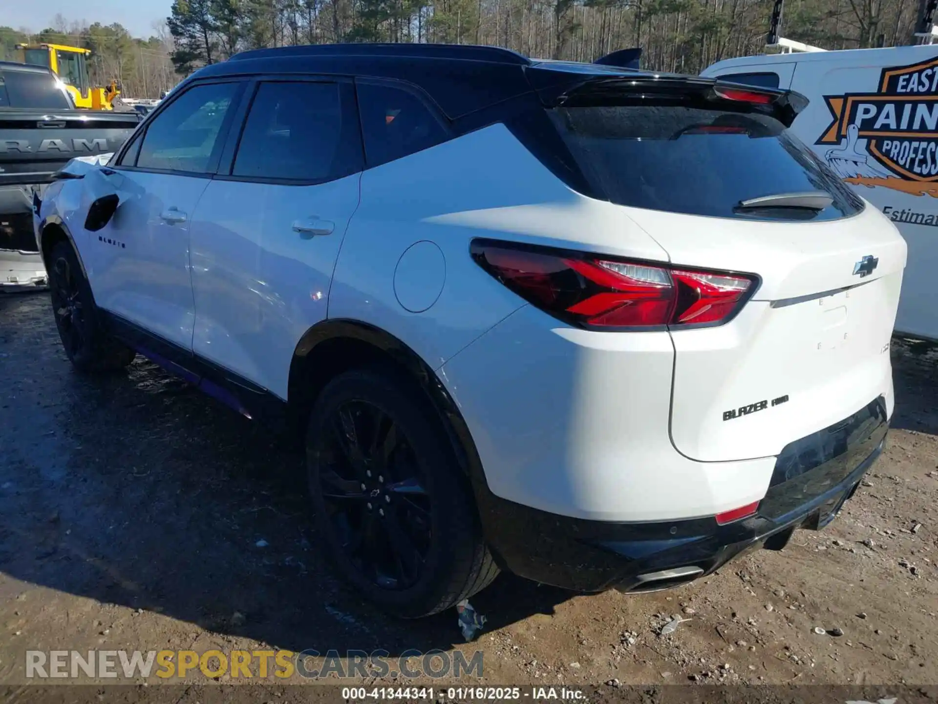 3 Photograph of a damaged car 3GNKBKRS7NS223680 CHEVROLET BLAZER 2022