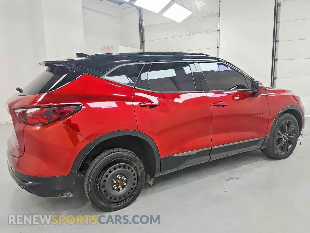 3 Photograph of a damaged car 3GNKBKRSXNS134007 CHEVROLET BLAZER 2022