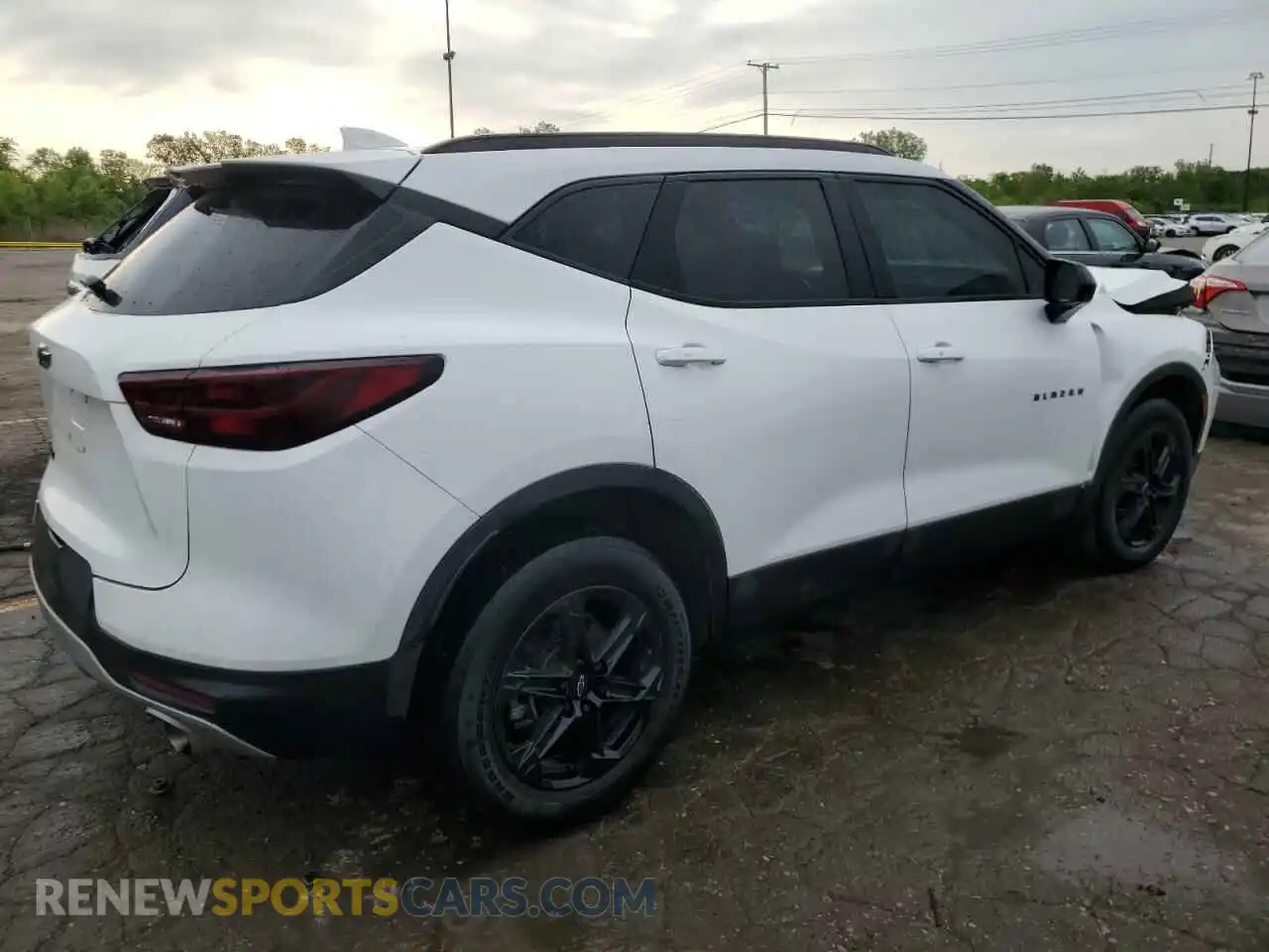 3 fotografías del automóvil dañado 3GNKBCR44PS160130 CHEVROLET BLAZER 2023